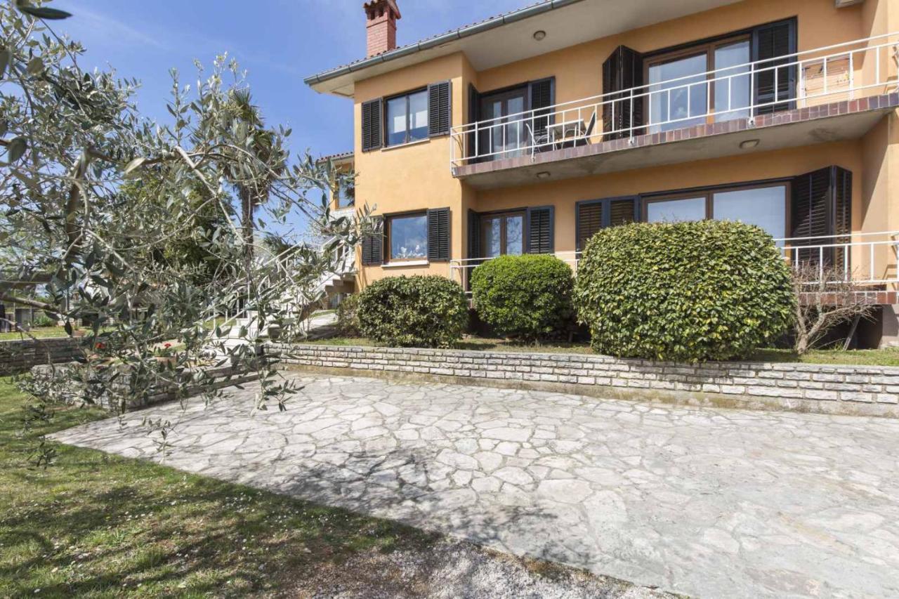Casa Bruna Labin  Exteriör bild